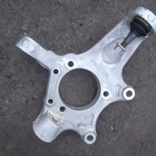 Corvette 1988-1996 Steering Knuckle (1)